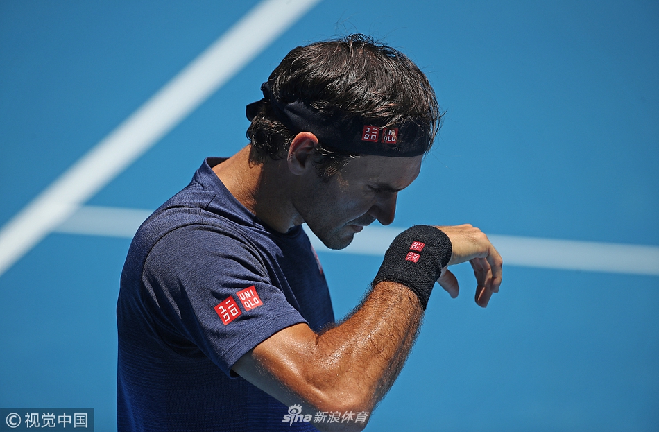 包含费德勒重返赛场，最后时刻胜出首场状态出色，日本队观众沸腾！上演精彩一战的词条-九游官网入口